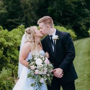 Meet your Posher, Emilee